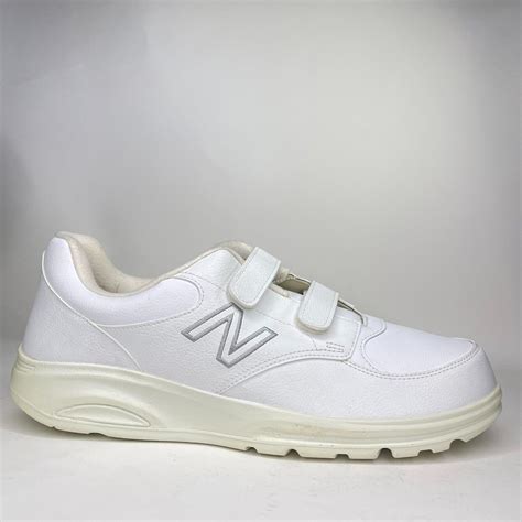 white comfortable walking shoes